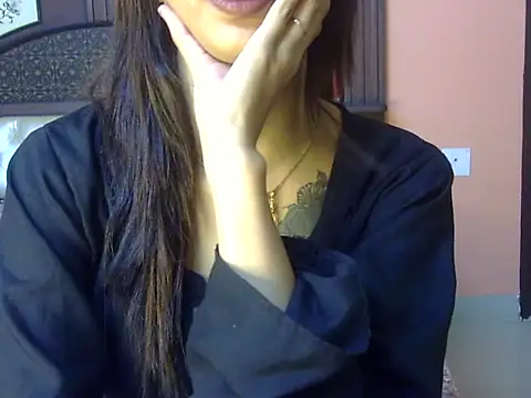 YOUR__ALLY live cam on StripChat