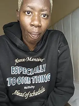 SquirtQueen16 webcam