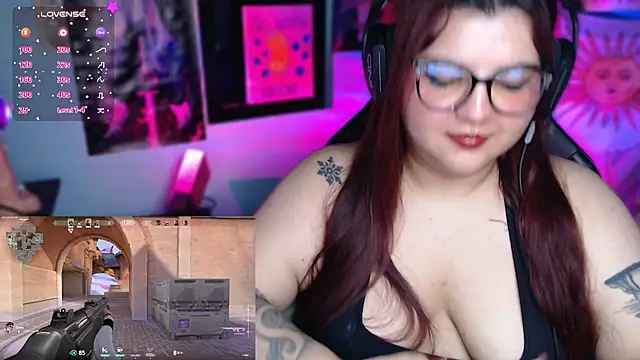 Annee23 live cam on StripChat