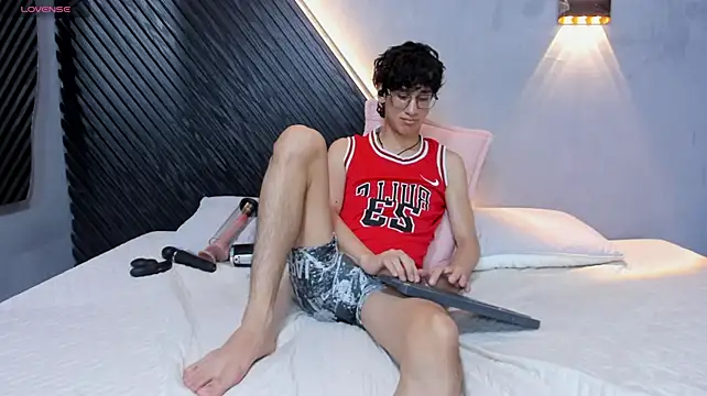 Cum_hunters