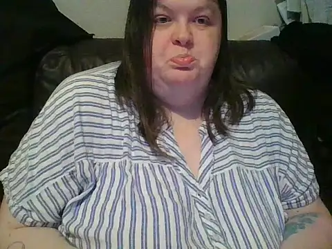 CurvyKirstiesX