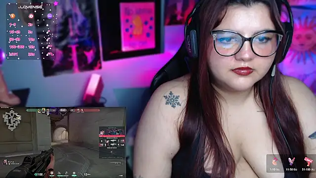 Annee23 live cam on StripChat