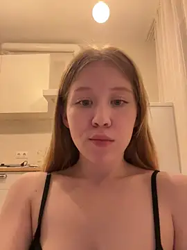 Evie_Wayne live cam on StripChat