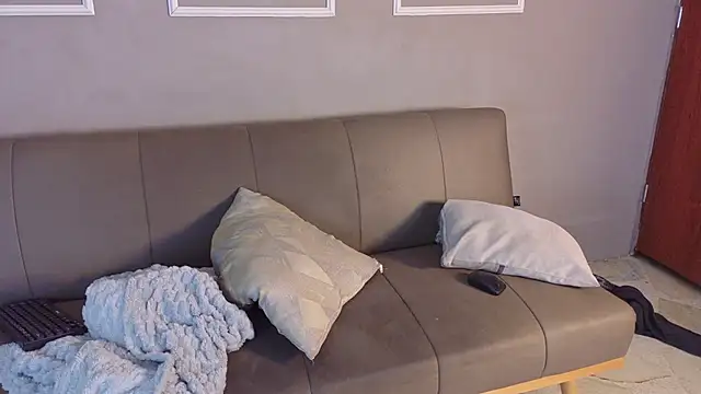 christopher_robin4 live cam on StripChat