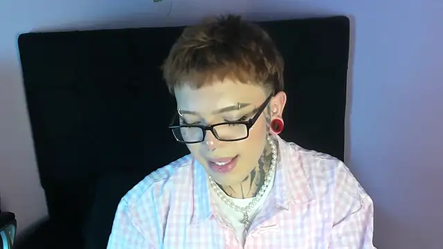 Cliffortt live cam on StripChat