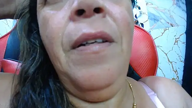 alina_maturehot