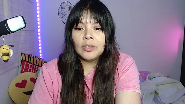 EllieMoonX live cam on StripChat