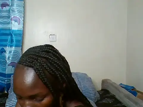 Petitedoll01 live cam on StripChat