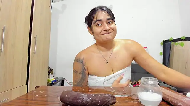 andreita_trujillos live sex cam