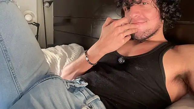 beranco19 live cam on StripChat