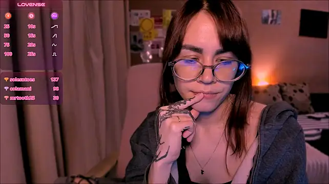 _selectrra live cam on StripChat