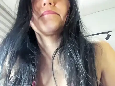 foxy-porn1 live cam on StripChat