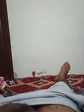 Tumhara_Rocky live cam on StripChat