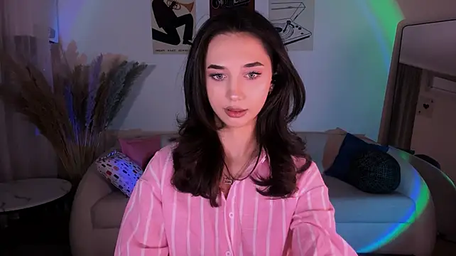 LinaMour live cam on StripChat