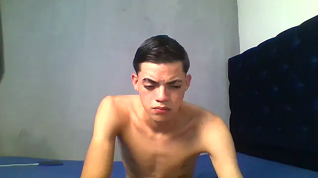 Latinos_2001