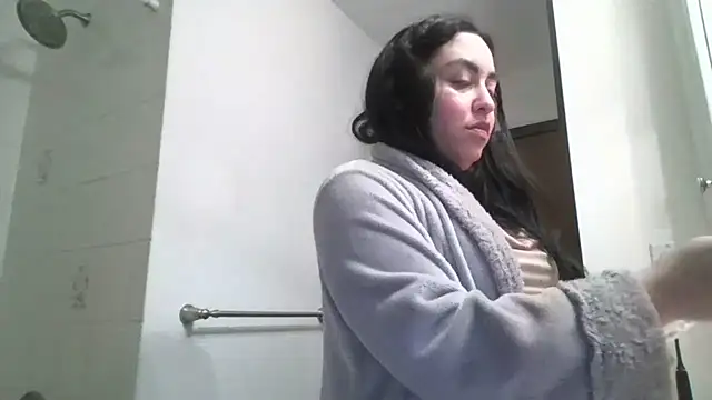 WetFlower69 live cam on StripChat