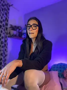 BelovedChain01 live cam on StripChat