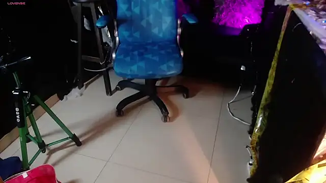 Amy_Blair__ webcam