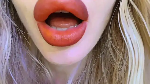 Velvet_kissx live sex cam
