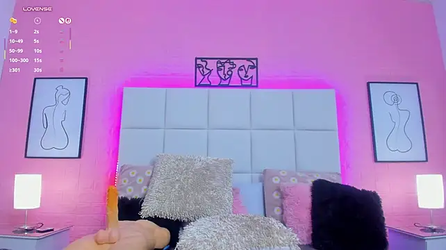 charlotte_kisss