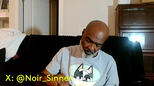 sinnernoir live cam on StripChat