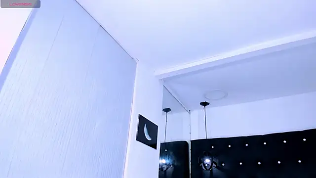 miss__yissell on Stripchat