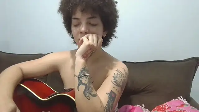 CamillyBlum live cam on StripChat