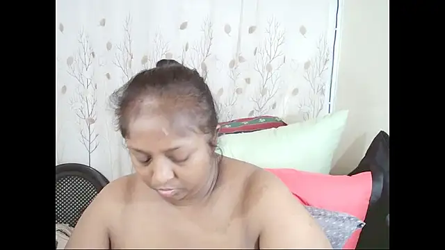 Indiantasha live cam on StripChat