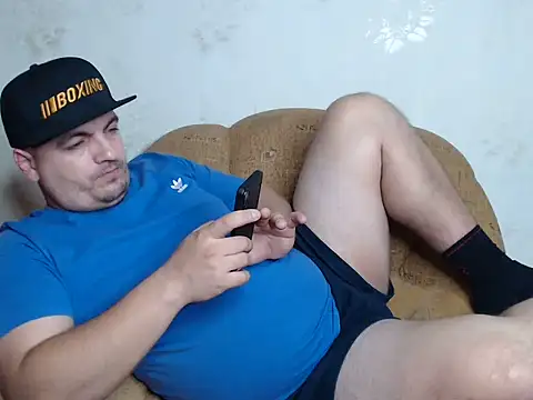 MasterTaylor webcam