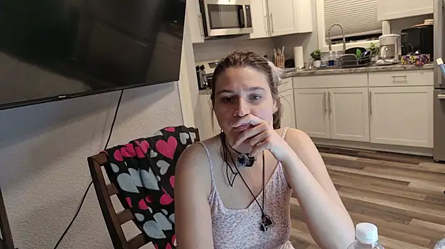 ScarletsWeb live cam on StripChat