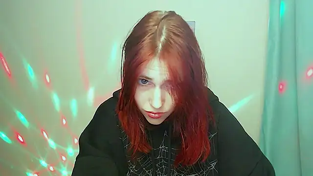 GuessMe___ live cam on StripChat