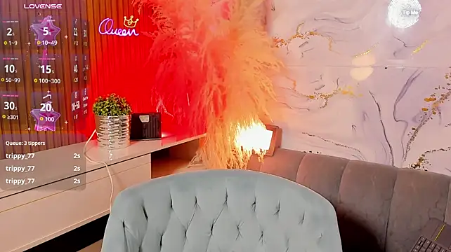 SelenaRogerss live cam on StripChat