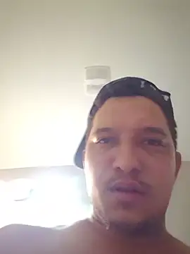 Leannel26 on Stripchat