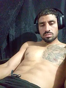 Alexsexygamer on Stripchat
