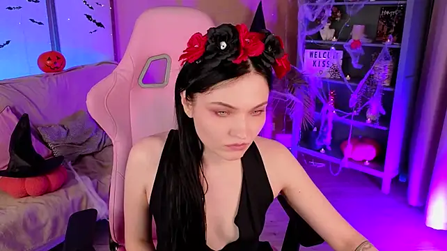 PassionSilence shaved pussy cam