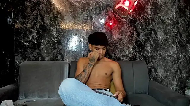 nova_mitchell7 (M twink) - SHOW CUM