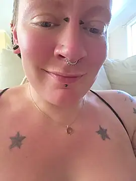 PinkTheHawk live cam on StripChat
