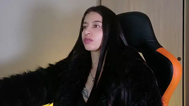 Misscarolsph live cam on StripChat