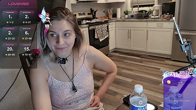 ScarletsWeb live cam on StripChat