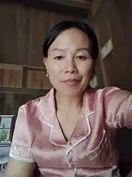 Kiss_love2 live cam on StripChat