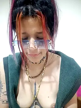 Lya_Ross19 live cam on StripChat