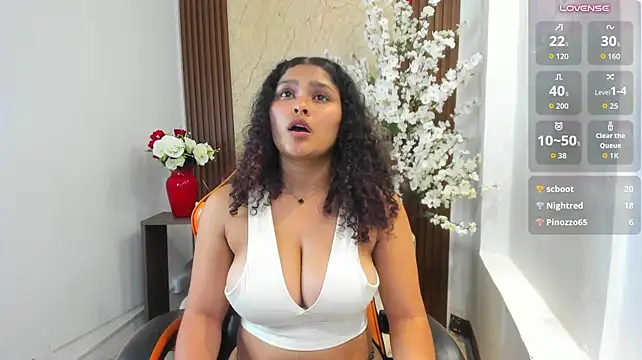 Izzy_lux
