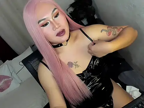 Mistress_Alexa live cam on StripChat