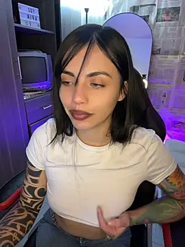 i_am_nina_ live cam on StripChat