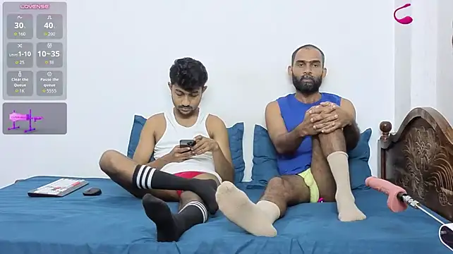 DesiDaddyandSon live sex cam