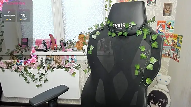 Inferno_kitten live cam on StripChat