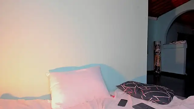 REINA_ADAHARA