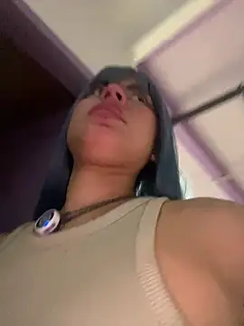 Eva_Feller69