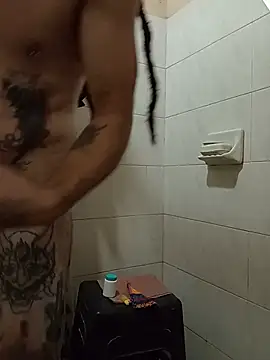 bigrastafire (Ask my age) - Clouds in my cock 💨🍆