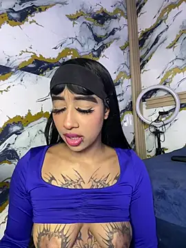 Zaabrina_20 live cam on StripChat